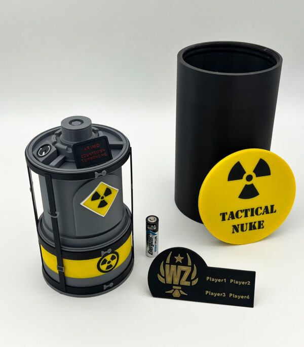 Tactical Nuke - Champions Quest – Hidden storage container - Call of Duty - Collectible - Image 5